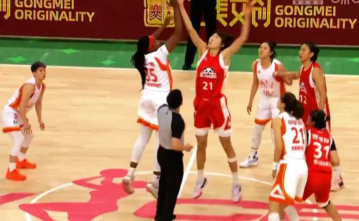 狂砍58分6板5助！中国女篮当家核心！今年WNBA签约的第一人